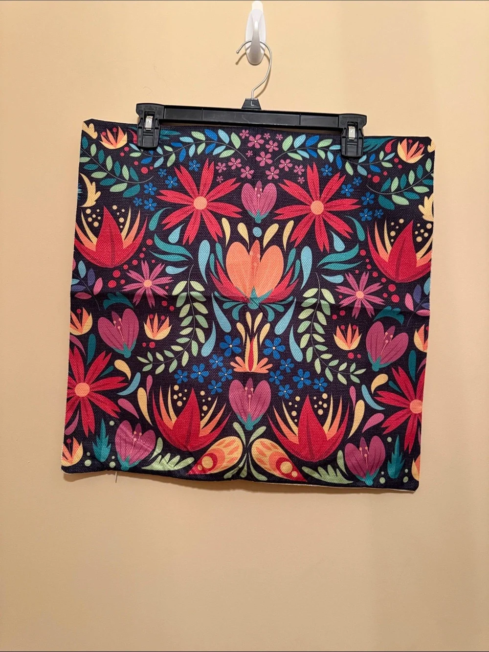 NWOT Mexican Folk Art Pillow Cases 2 of Each 4‎ in Total